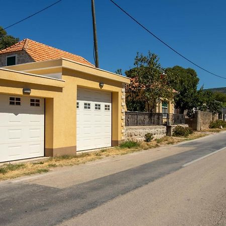 Apartman Ivan Drnis Exterior photo